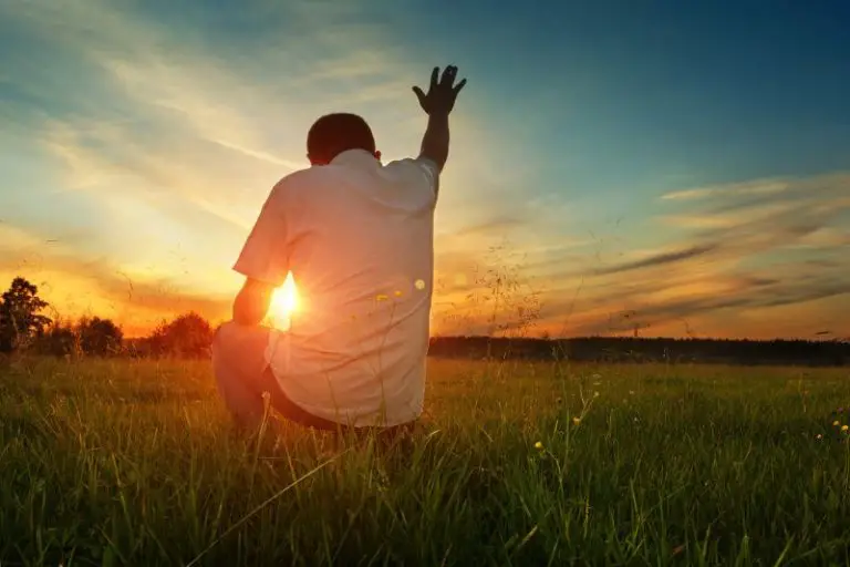 10 Things to Surrender to God and Find Peace
